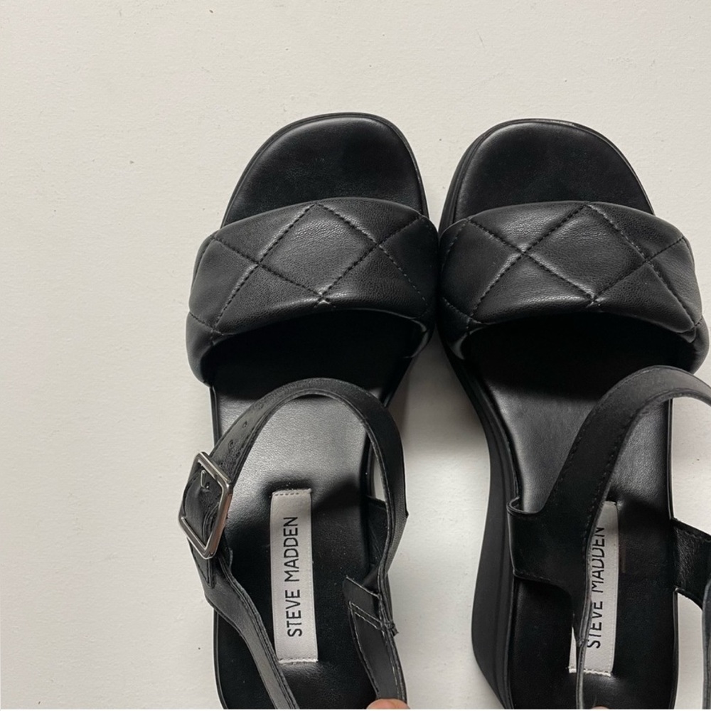Steve Madden Pleased Quilted Platform Sandals